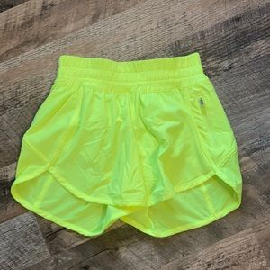 Lululemon shorts size 4